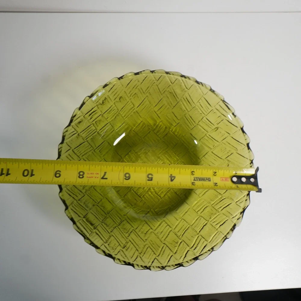 Vintage Avocado Green Indiana Glass Serving Bowl‎ 8.5